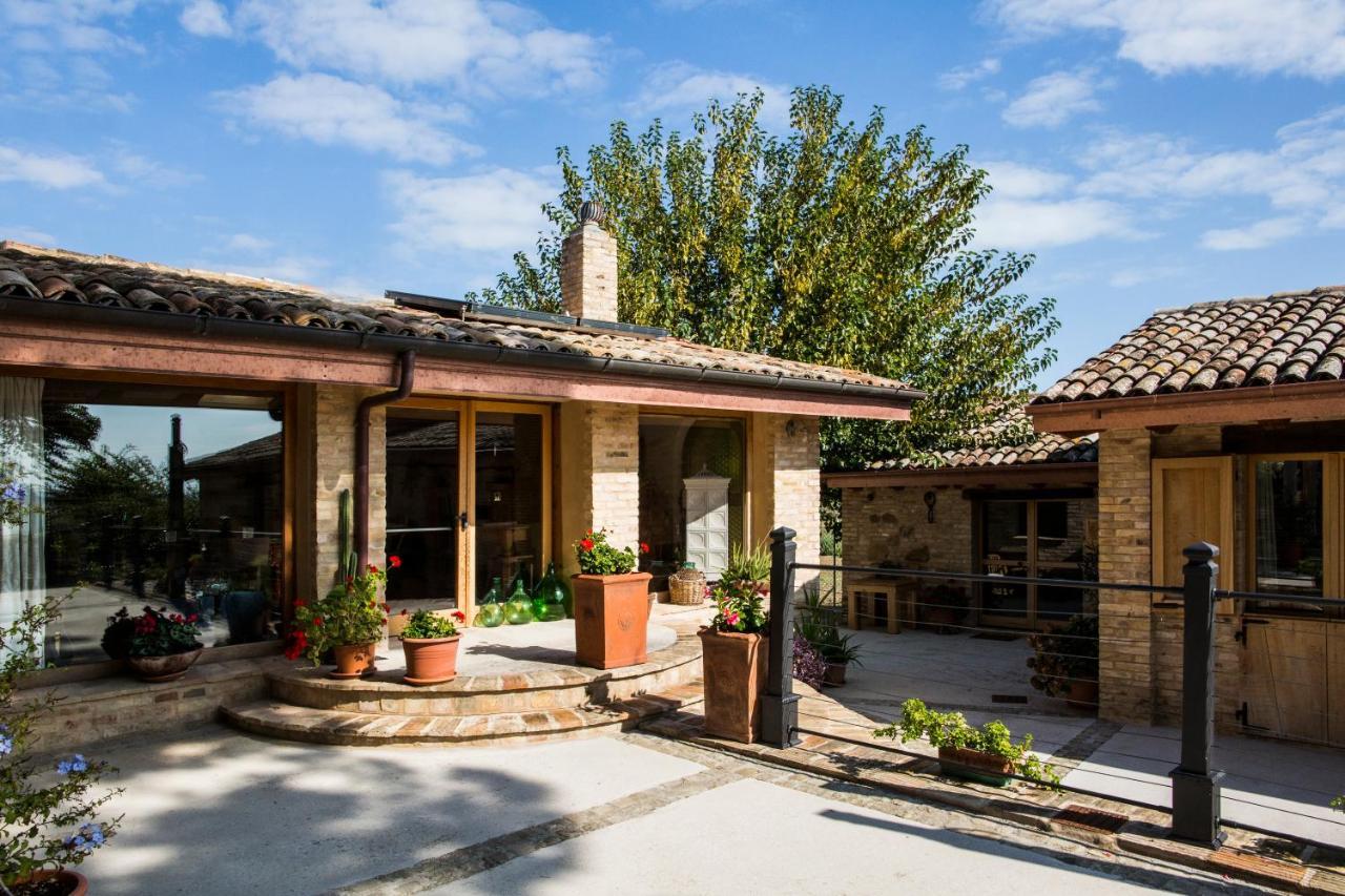 B&B Il Cavallino Civitanova Alta Exterior foto