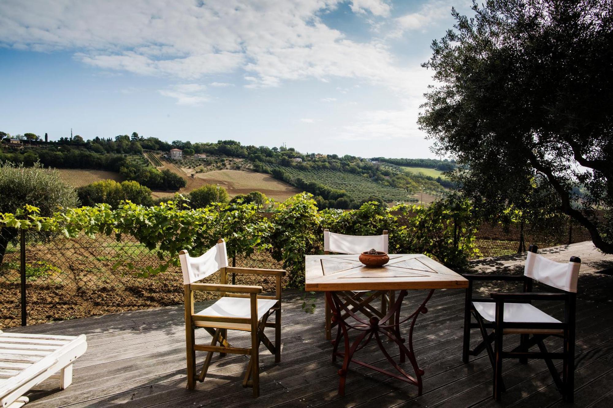 B&B Il Cavallino Civitanova Alta Exterior foto