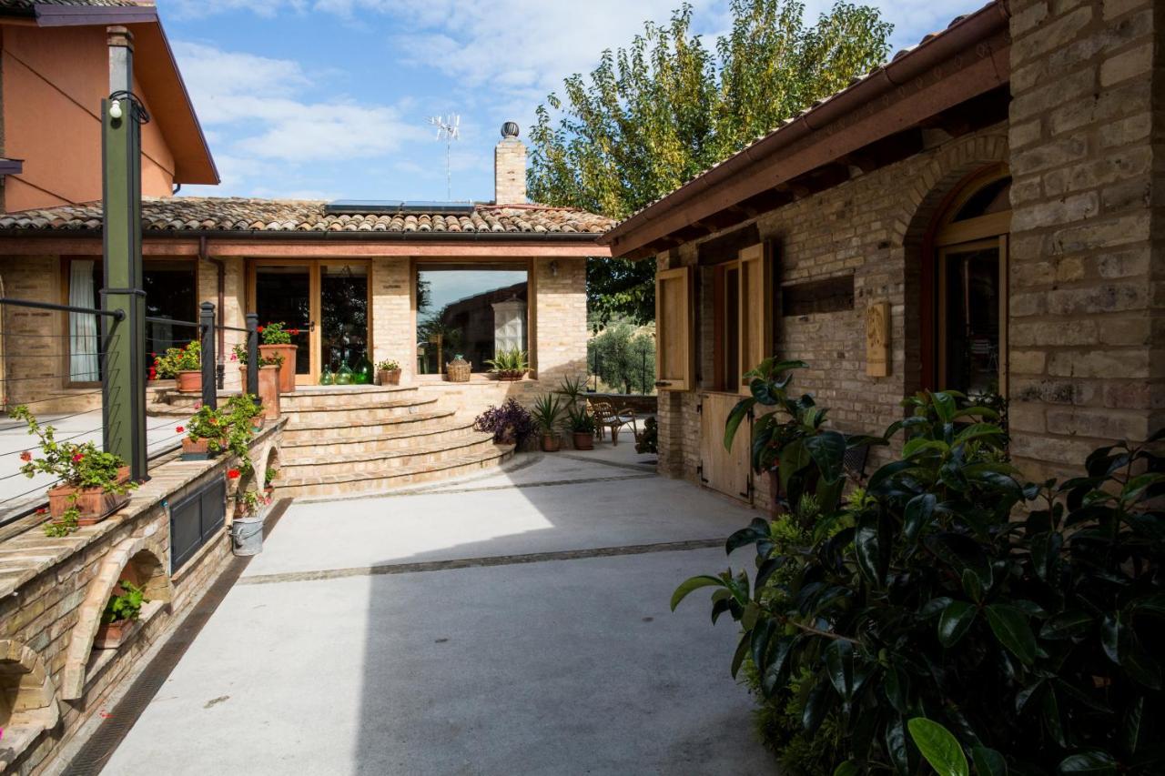 B&B Il Cavallino Civitanova Alta Exterior foto