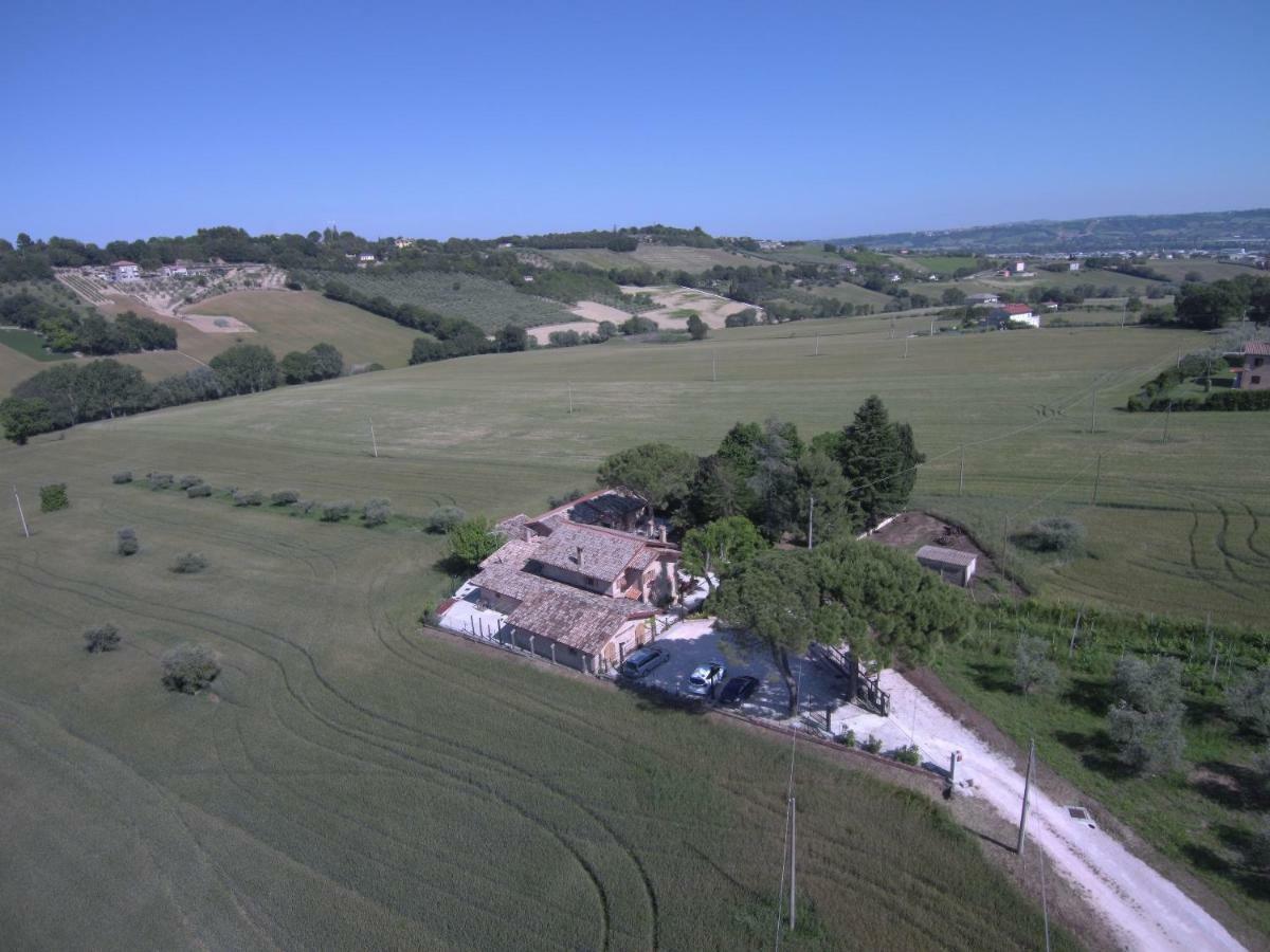 B&B Il Cavallino Civitanova Alta Exterior foto